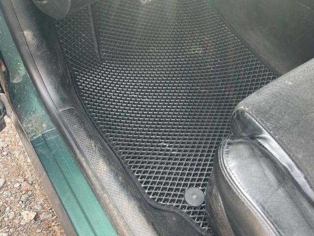 Зелений Фольксваген Пассат, об'ємом двигуна 2.8 л та пробігом 270 тис. км за 4200 $, фото 4 на Automoto.ua