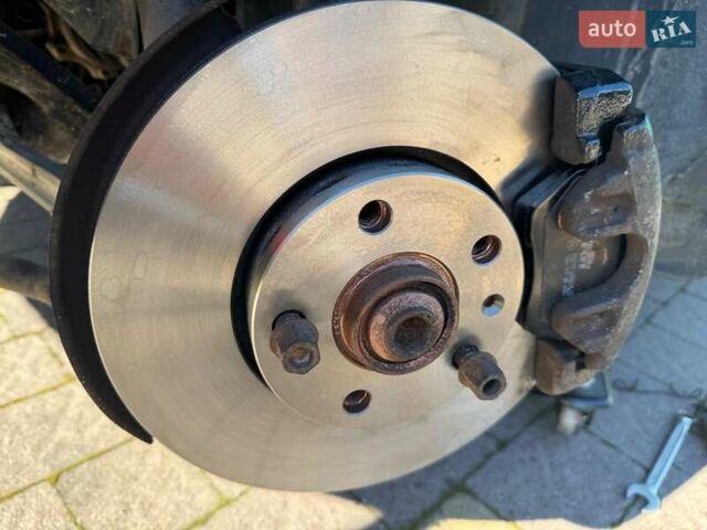 Зелений Фольксваген Пассат, об'ємом двигуна 1.9 л та пробігом 500 тис. км за 3500 $, фото 1 на Automoto.ua