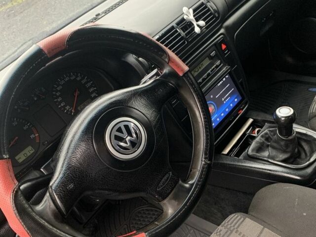 Зеленый Фольксваген Пассат, объемом двигателя 2 л и пробегом 200 тыс. км за 1550 $, фото 7 на Automoto.ua