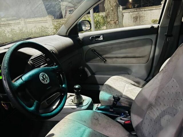 Зеленый Фольксваген Пассат, объемом двигателя 1.9 л и пробегом 321 тыс. км за 1250 $, фото 4 на Automoto.ua