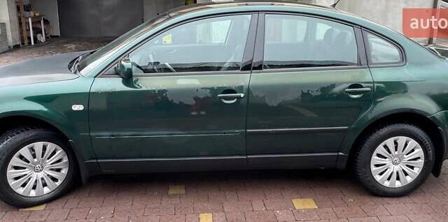 Зелений Фольксваген Пассат, об'ємом двигуна 1.9 л та пробігом 500 тис. км за 3500 $, фото 17 на Automoto.ua