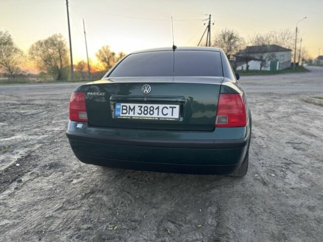 Зеленый Фольксваген Пассат, объемом двигателя 1.6 л и пробегом 203 тыс. км за 4000 $, фото 3 на Automoto.ua
