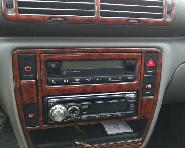 Зелений Фольксваген Пассат, об'ємом двигуна 1.78 л та пробігом 245 тис. км за 4200 $, фото 16 на Automoto.ua