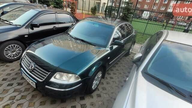 Зелений Фольксваген Пассат, об'ємом двигуна 1.8 л та пробігом 297 тис. км за 5400 $, фото 1 на Automoto.ua