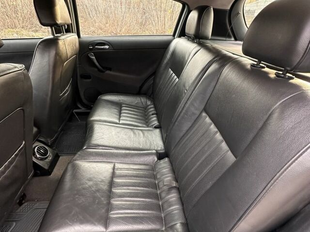 Зелений Фольксваген Пассат, об'ємом двигуна 1.9 л та пробігом 245 тис. км за 1350 $, фото 4 на Automoto.ua