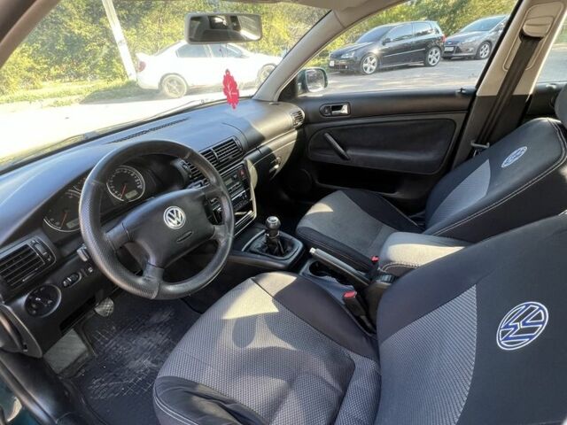 Зеленый Фольксваген Пассат, объемом двигателя 1.8 л и пробегом 382 тыс. км за 3600 $, фото 14 на Automoto.ua