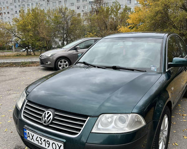 Зеленый Фольксваген Пассат, объемом двигателя 1.8 л и пробегом 382 тыс. км за 4000 $, фото 1 на Automoto.ua