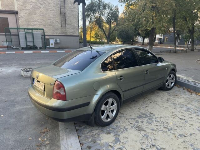 Зелений Фольксваген Пассат, об'ємом двигуна 1.8 л та пробігом 401 тис. км за 4550 $, фото 2 на Automoto.ua