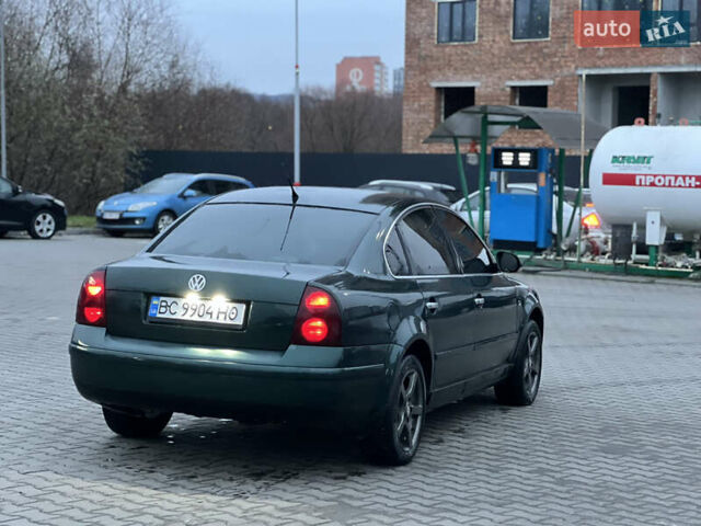 Зеленый Фольксваген Пассат, объемом двигателя 1.98 л и пробегом 300 тыс. км за 2850 $, фото 10 на Automoto.ua