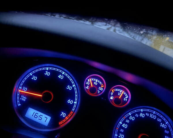 Зеленый Фольксваген Пассат, объемом двигателя 1.6 л и пробегом 249 тыс. км за 4100 $, фото 1 на Automoto.ua