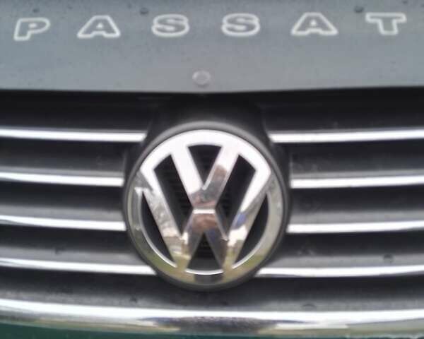 Зелений Фольксваген Пассат, об'ємом двигуна 1.78 л та пробігом 245 тис. км за 4200 $, фото 20 на Automoto.ua