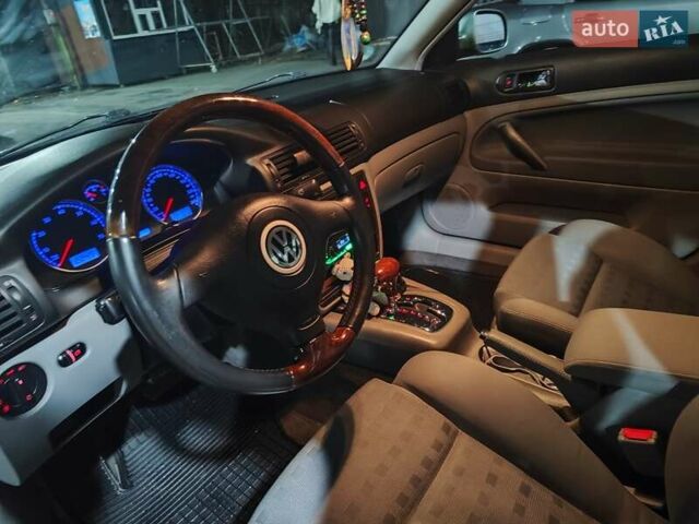 Зеленый Фольксваген Пассат, объемом двигателя 1.8 л и пробегом 210 тыс. км за 6700 $, фото 11 на Automoto.ua