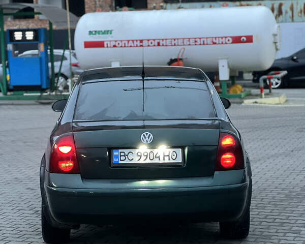 Зеленый Фольксваген Пассат, объемом двигателя 1.98 л и пробегом 300 тыс. км за 2850 $, фото 9 на Automoto.ua