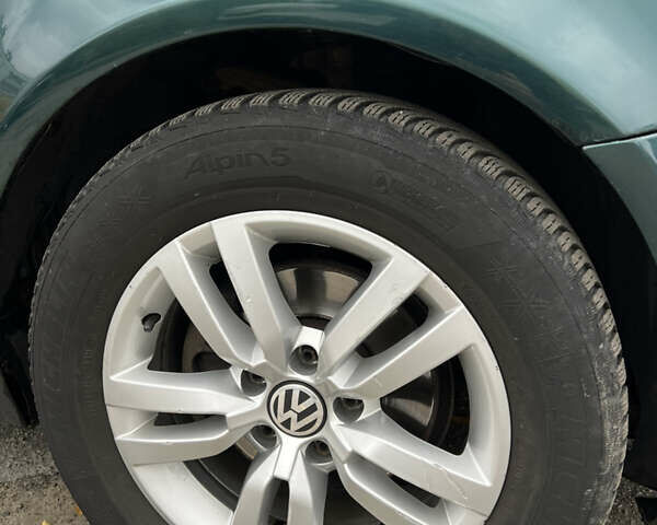 Зеленый Фольксваген Пассат, объемом двигателя 1.8 л и пробегом 382 тыс. км за 4000 $, фото 10 на Automoto.ua