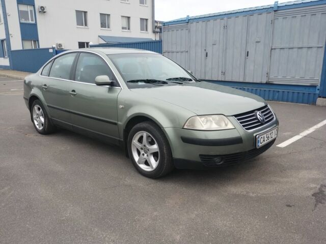 Зеленый Фольксваген Пассат, объемом двигателя 1.8 л и пробегом 266 тыс. км за 5000 $, фото 2 на Automoto.ua