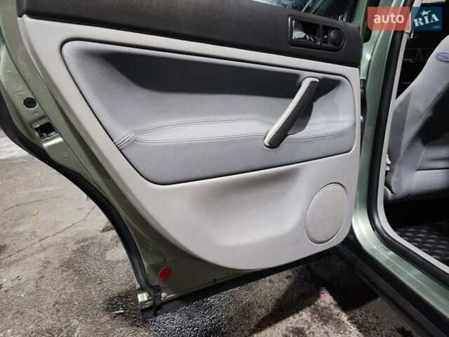 Зеленый Фольксваген Пассат, объемом двигателя 1.8 л и пробегом 210 тыс. км за 6700 $, фото 10 на Automoto.ua