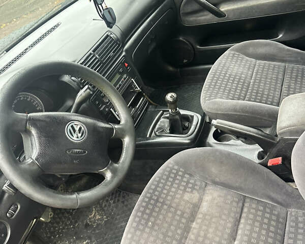 Зелений Фольксваген Пассат, об'ємом двигуна 1.8 л та пробігом 250 тис. км за 3400 $, фото 7 на Automoto.ua