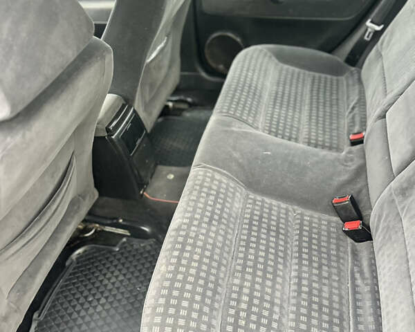 Зелений Фольксваген Пассат, об'ємом двигуна 1.8 л та пробігом 250 тис. км за 3400 $, фото 8 на Automoto.ua