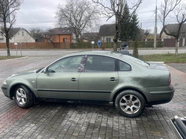 Зеленый Фольксваген Пассат, объемом двигателя 1.9 л и пробегом 503 тыс. км за 2200 $, фото 2 на Automoto.ua