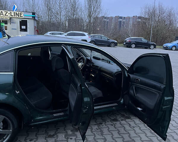 Зеленый Фольксваген Пассат, объемом двигателя 1.98 л и пробегом 300 тыс. км за 2850 $, фото 6 на Automoto.ua