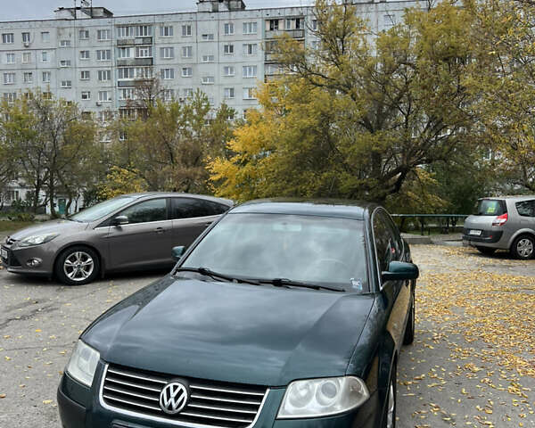 Зеленый Фольксваген Пассат, объемом двигателя 1.8 л и пробегом 382 тыс. км за 4000 $, фото 2 на Automoto.ua