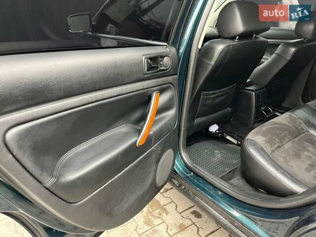 Зеленый Фольксваген Пассат, объемом двигателя 1.78 л и пробегом 250 тыс. км за 4550 $, фото 14 на Automoto.ua