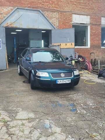 Зелений Фольксваген Пассат, об'ємом двигуна 1.8 л та пробігом 297 тис. км за 5400 $, фото 20 на Automoto.ua