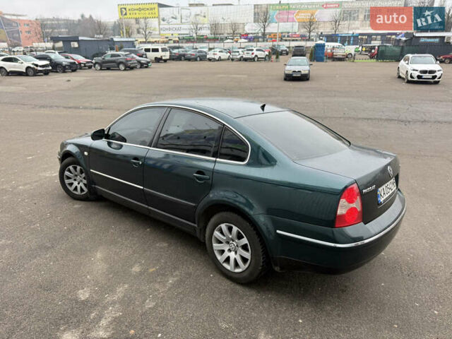 Зелений Фольксваген Пассат, об'ємом двигуна 1.8 л та пробігом 285 тис. км за 4499 $, фото 4 на Automoto.ua
