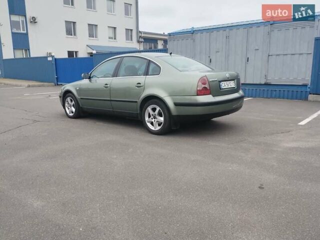 Зеленый Фольксваген Пассат, объемом двигателя 1.78 л и пробегом 266 тыс. км за 5000 $, фото 2 на Automoto.ua