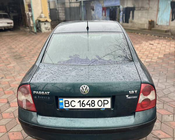 Зелений Фольксваген Пассат, об'ємом двигуна 1.8 л та пробігом 250 тис. км за 3400 $, фото 4 на Automoto.ua