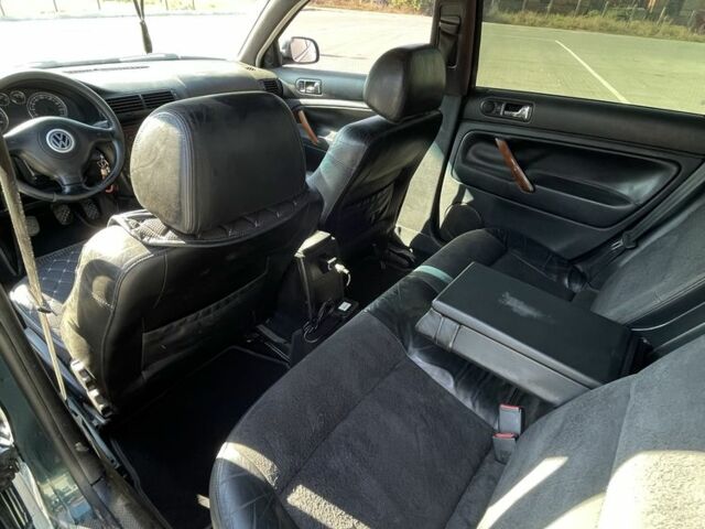 Зелений Фольксваген Пассат, об'ємом двигуна 1.8 л та пробігом 226 тис. км за 4500 $, фото 13 на Automoto.ua