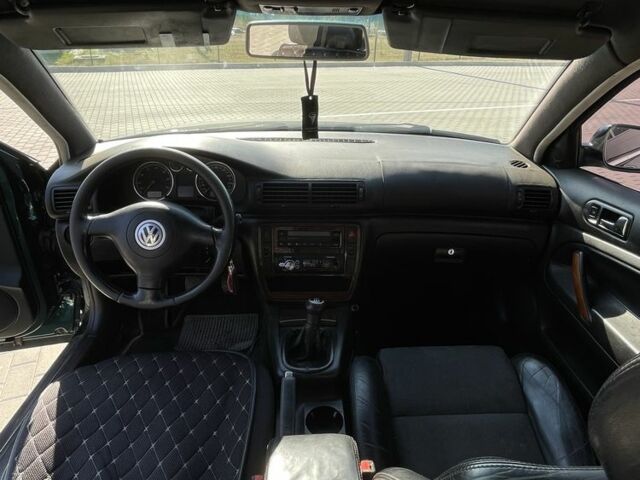 Зелений Фольксваген Пассат, об'ємом двигуна 1.8 л та пробігом 226 тис. км за 4500 $, фото 10 на Automoto.ua