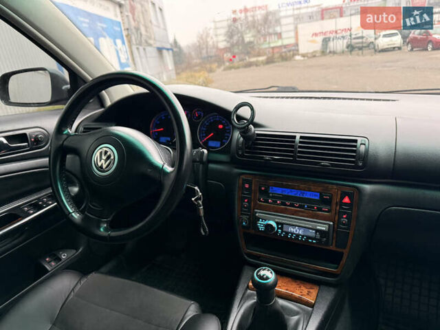 Зелений Фольксваген Пассат, об'ємом двигуна 1.8 л та пробігом 285 тис. км за 4499 $, фото 8 на Automoto.ua