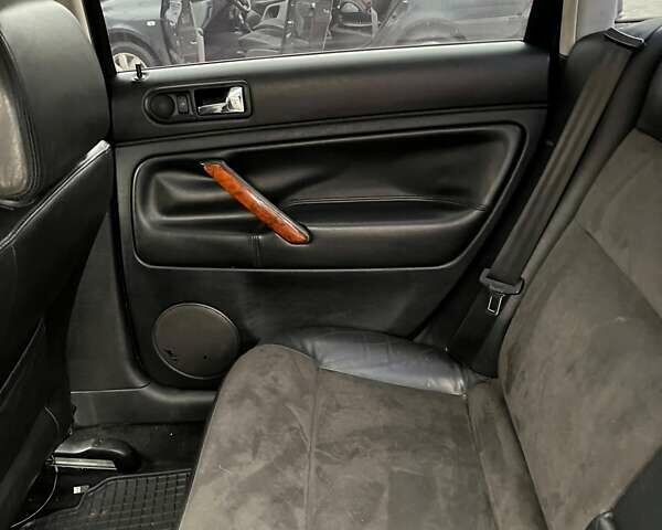 Зеленый Фольксваген Пассат, объемом двигателя 1.78 л и пробегом 250 тыс. км за 4550 $, фото 15 на Automoto.ua