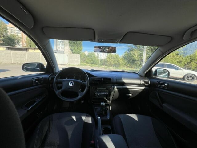 Зеленый Фольксваген Пассат, объемом двигателя 1.8 л и пробегом 382 тыс. км за 3600 $, фото 17 на Automoto.ua