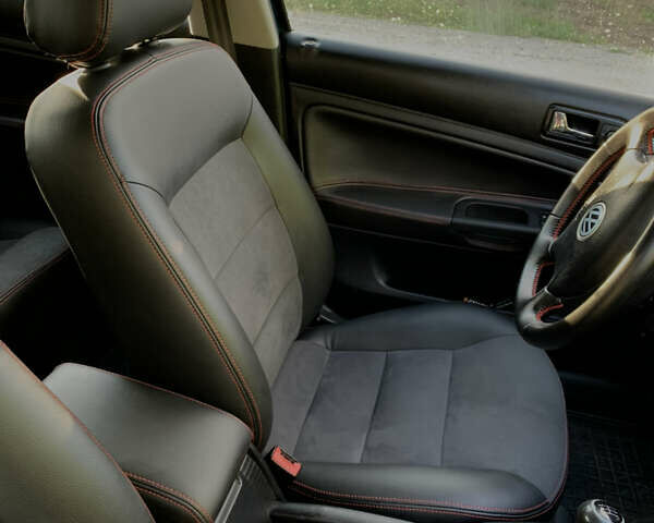 Зеленый Фольксваген Пассат, объемом двигателя 1.8 л и пробегом 314 тыс. км за 5400 $, фото 5 на Automoto.ua