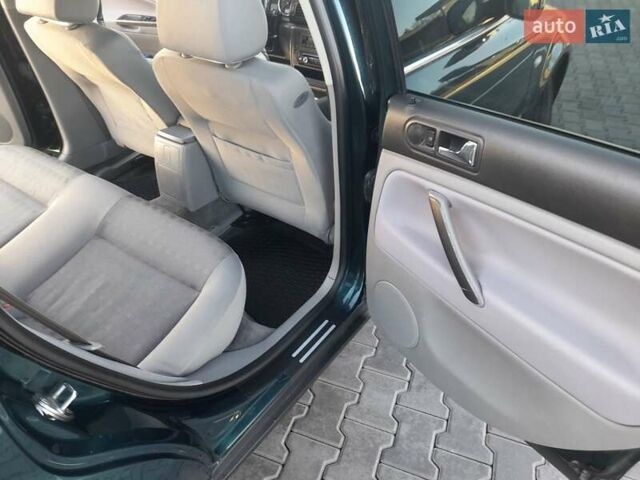 Зелений Фольксваген Пассат, об'ємом двигуна 1.6 л та пробігом 254 тис. км за 4799 $, фото 13 на Automoto.ua