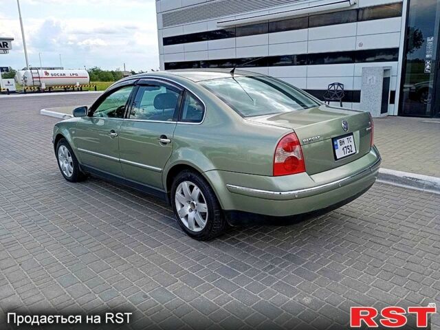 Зеленый Фольксваген Пассат, объемом двигателя 2.8 л и пробегом 256 тыс. км за 3700 $, фото 1 на Automoto.ua