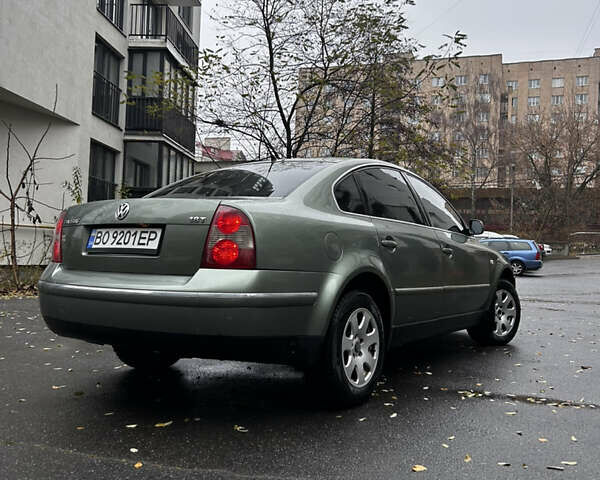 Зеленый Фольксваген Пассат, объемом двигателя 1.78 л и пробегом 255 тыс. км за 3999 $, фото 2 на Automoto.ua