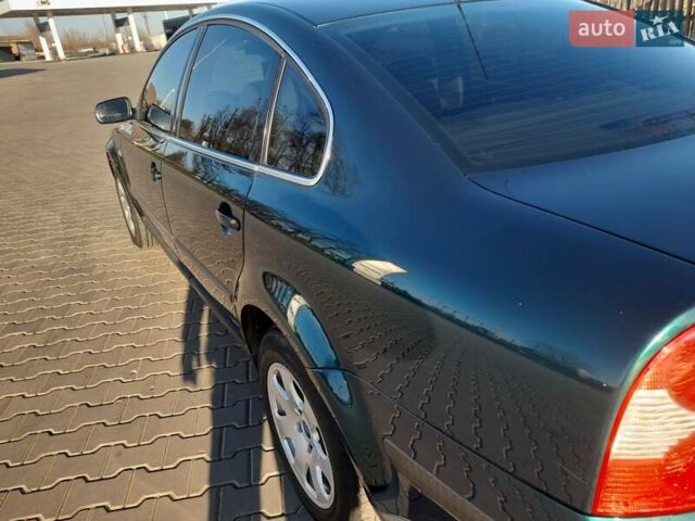 Зелений Фольксваген Пассат, об'ємом двигуна 1.6 л та пробігом 254 тис. км за 4799 $, фото 26 на Automoto.ua