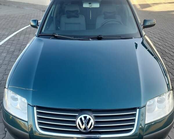 Зелений Фольксваген Пассат, об'ємом двигуна 1.6 л та пробігом 254 тис. км за 4799 $, фото 6 на Automoto.ua