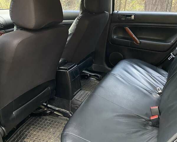 Зеленый Фольксваген Пассат, объемом двигателя 1.78 л и пробегом 195 тыс. км за 3500 $, фото 8 на Automoto.ua