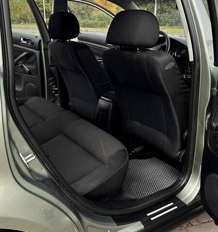 Зелений Фольксваген Пассат, об'ємом двигуна 1.6 л та пробігом 202 тис. км за 4399 $, фото 9 на Automoto.ua