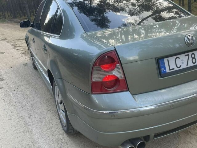Зеленый Фольксваген Пассат, объемом двигателя 9 л и пробегом 300 тыс. км за 2250 $, фото 4 на Automoto.ua