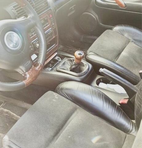 Зеленый Фольксваген Пассат, объемом двигателя 1.8 л и пробегом 177 тыс. км за 4000 $, фото 4 на Automoto.ua