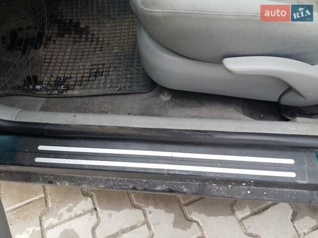 Зелений Фольксваген Пассат, об'ємом двигуна 1.6 л та пробігом 252 тис. км за 4900 $, фото 8 на Automoto.ua