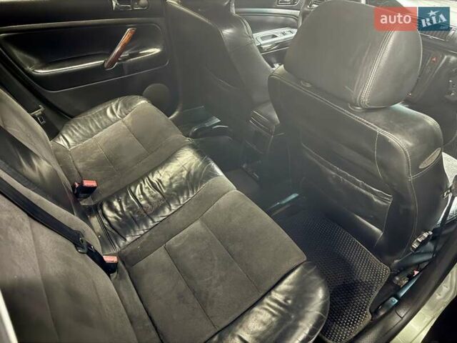 Зеленый Фольксваген Пассат, объемом двигателя 1.78 л и пробегом 355 тыс. км за 3500 $, фото 18 на Automoto.ua