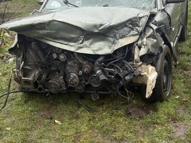 Зелений Фольксваген Пассат, об'ємом двигуна 1.9 л та пробігом 250 тис. км за 926 $, фото 2 на Automoto.ua