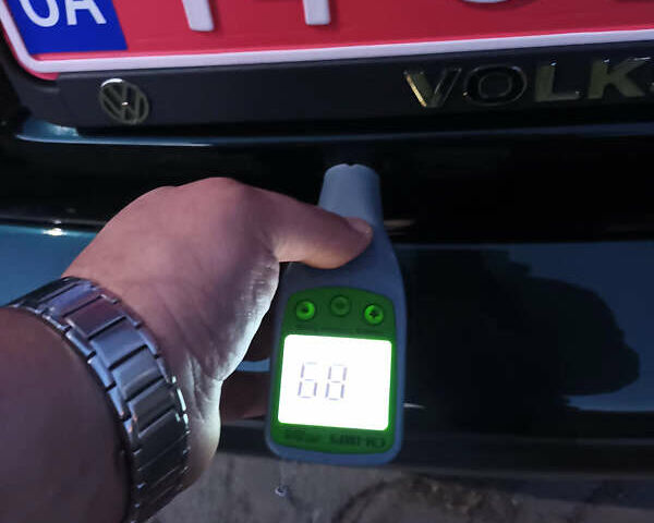 Зелений Фольксваген Пассат, об'ємом двигуна 1.6 л та пробігом 164 тис. км за 6499 $, фото 3 на Automoto.ua