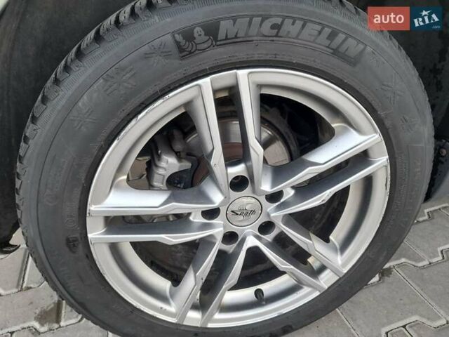 Зеленый Фольксваген Пассат, объемом двигателя 1.8 л и пробегом 354 тыс. км за 4999 $, фото 11 на Automoto.ua